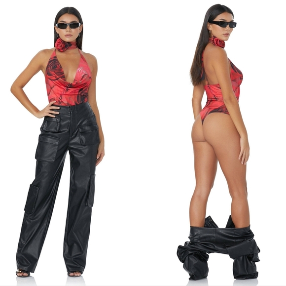 NWT AFRM Aiden Rose Print Bodysuit in Red Medium - Picture 1 of 10